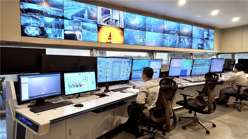 1739681519210623.jpg 主控室新圖.jpg